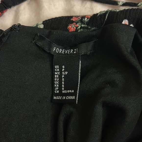 Forever 21 Floral Low Cut Top - Picture 7 of 7